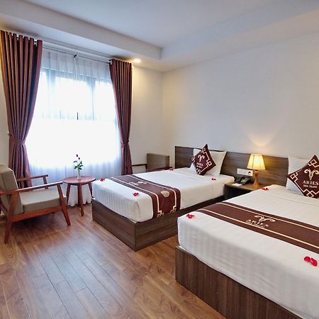 Aries Hotel На Транг Екстериор снимка