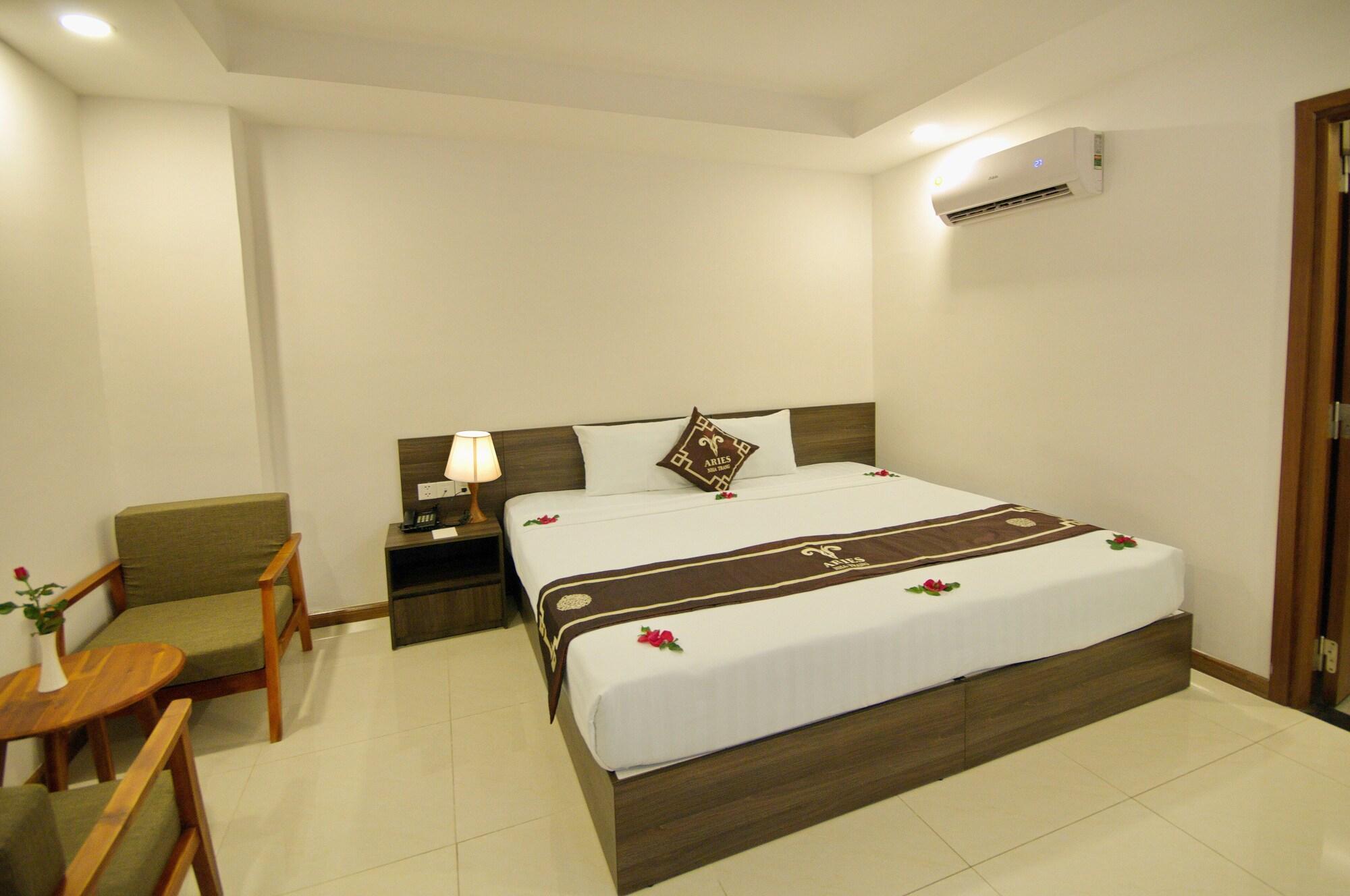 Aries Hotel На Транг Екстериор снимка