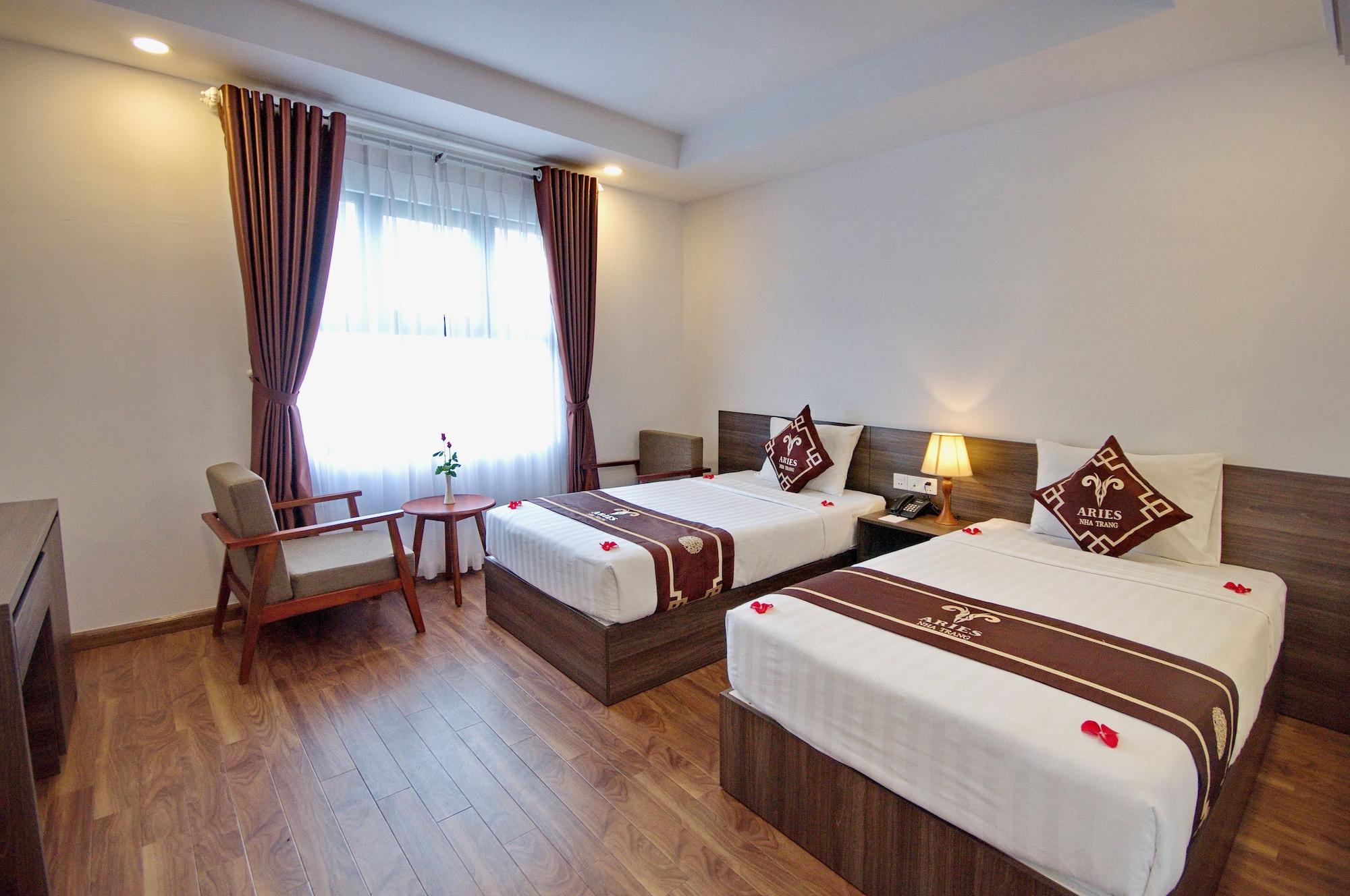 Aries Hotel На Транг Екстериор снимка