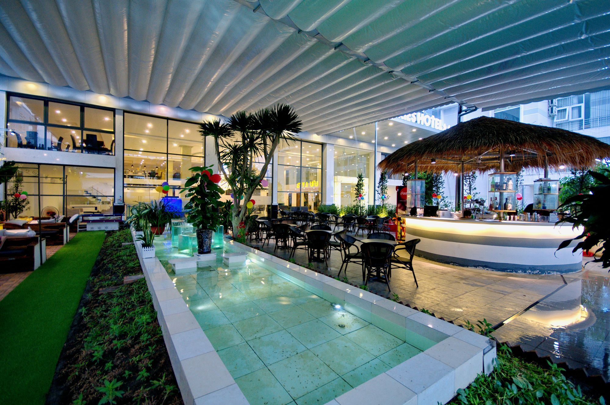 Aries Hotel На Транг Екстериор снимка