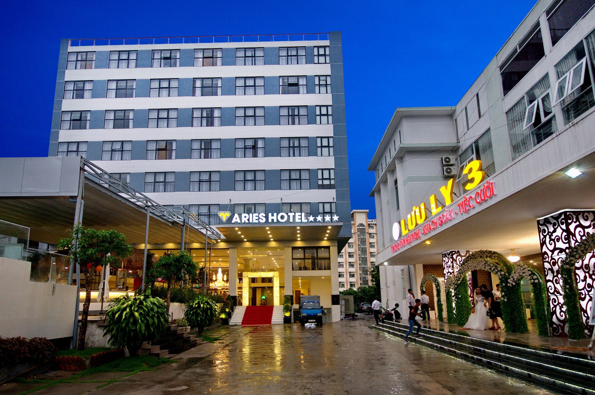 Aries Hotel На Транг Екстериор снимка